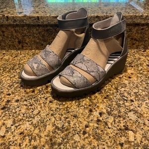 Fly London Silver and Gray Sandals with Strappy Design
